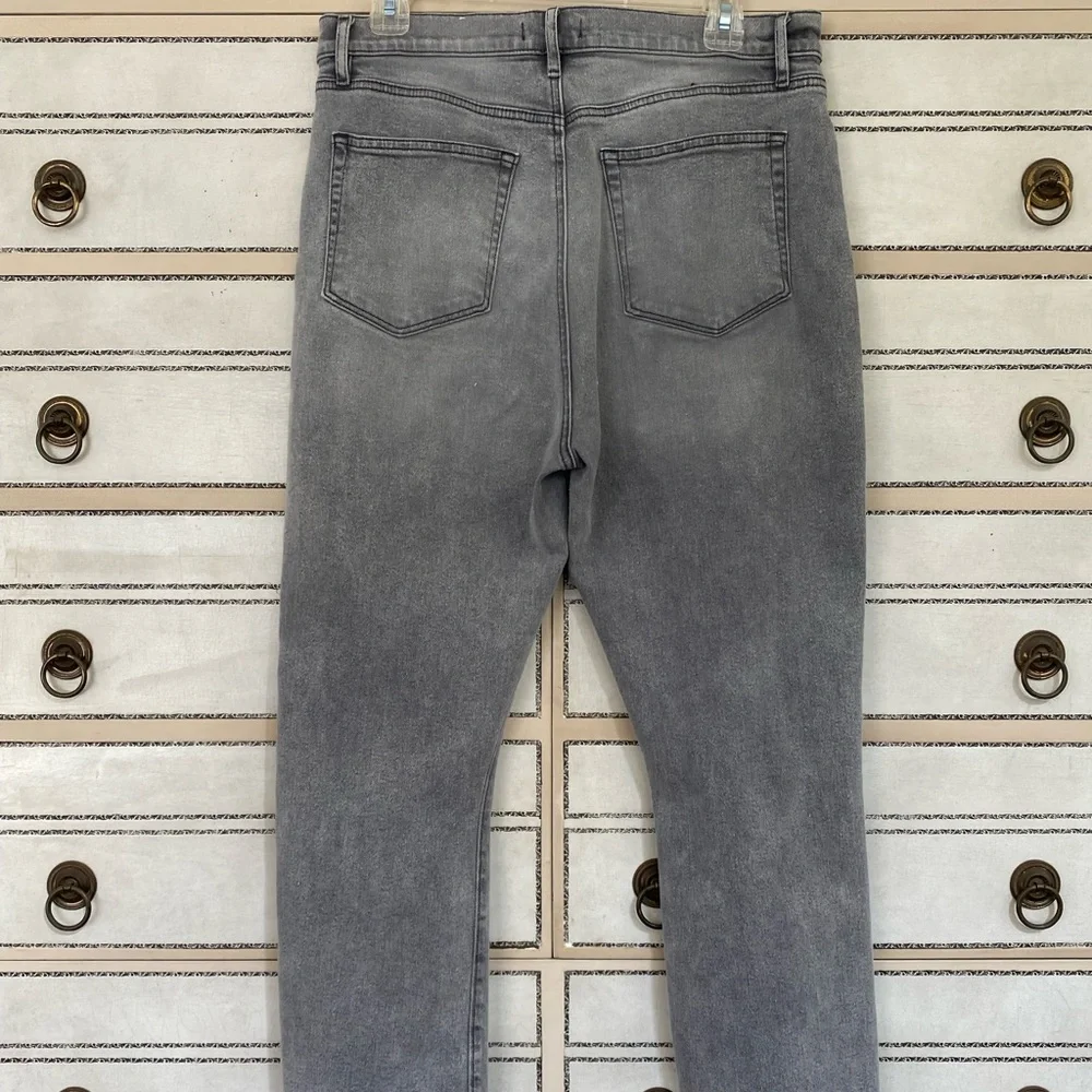 Adorable Loft High Wasted KickcropJeans - Picture 4 of 7